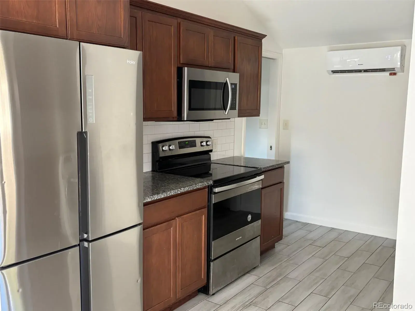 985 Xavier Street Denver CO 80204 MLS #REC2679156 10162025220417 1600 3