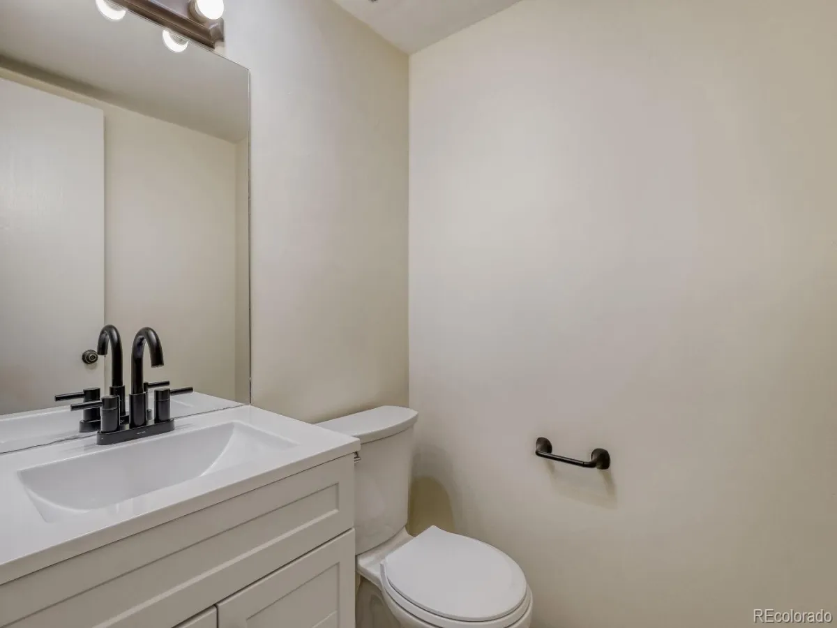 04012026160810 1200 10