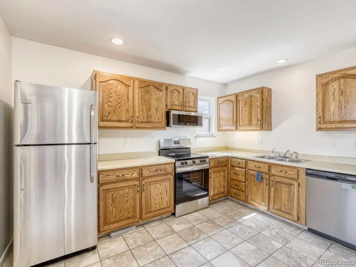 04012026160810 1200 14