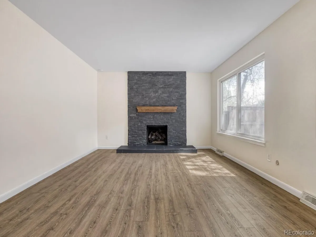 04012026160810 1200 17