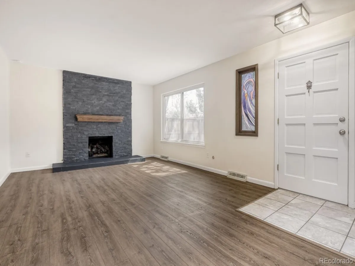 04012026160810 1200 20