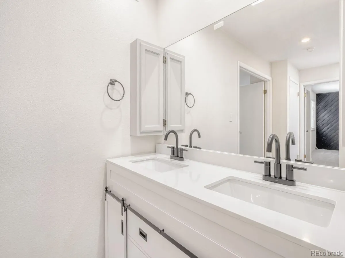 04012026160810 1200 8