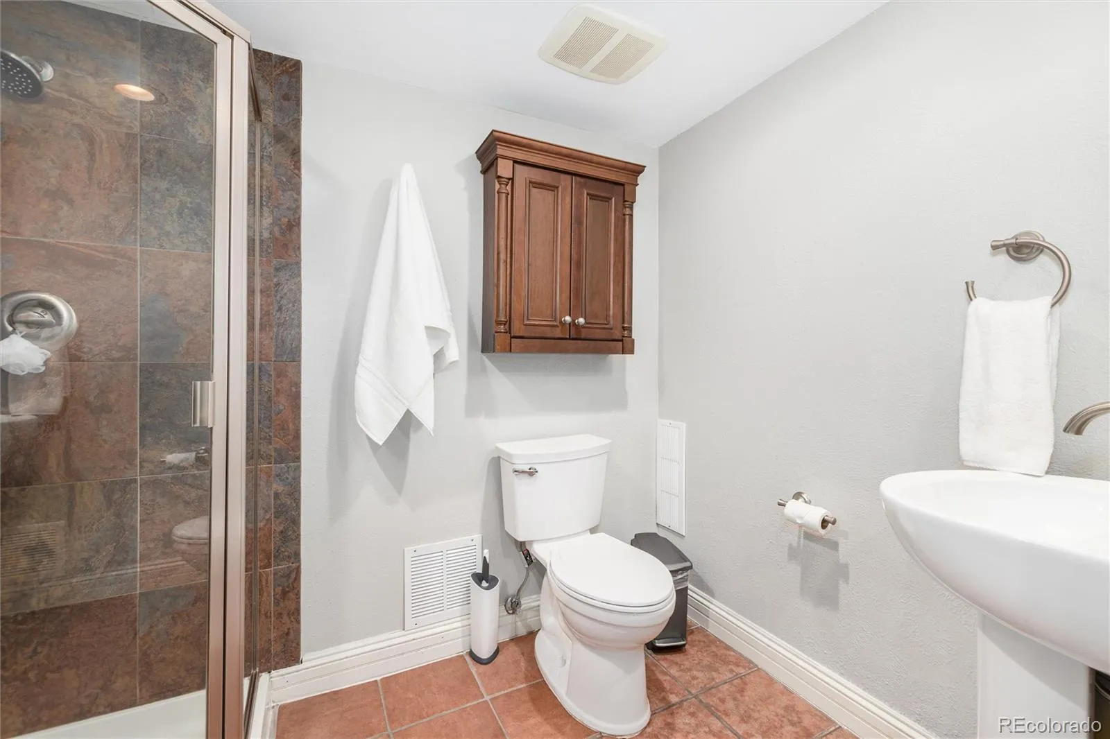 04032026113518 1600 32