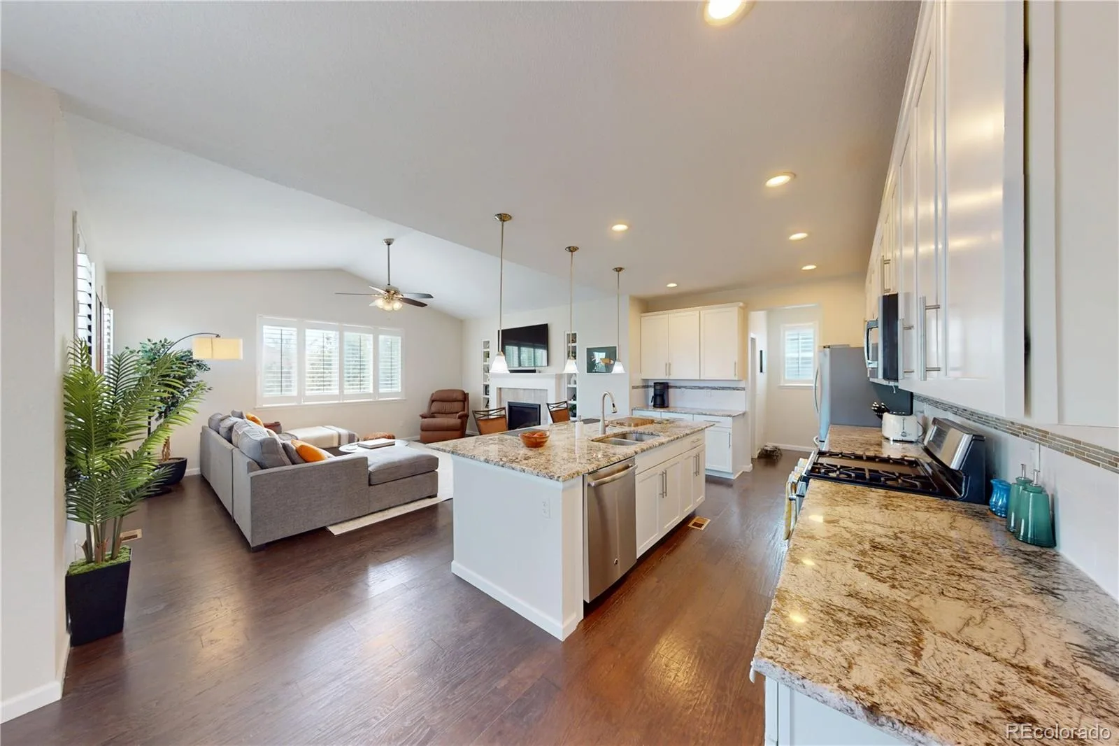 2177 Summerhill Drive Castle Rock CO 80108 | MLS #REC2684361 08302026213659 1600 7
