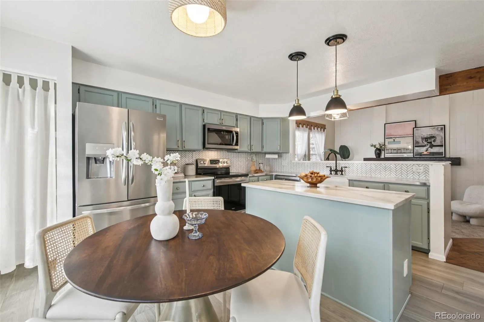 04082026213706 1600 12