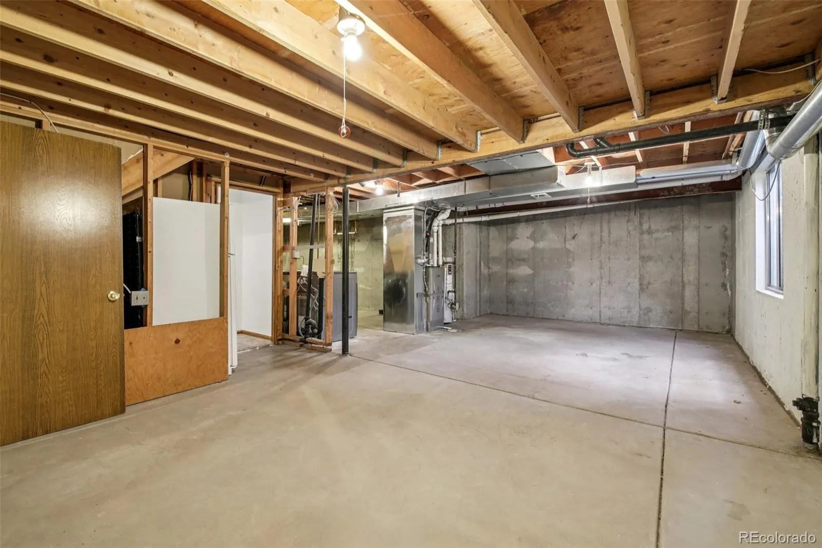 04082026213706 1600 27