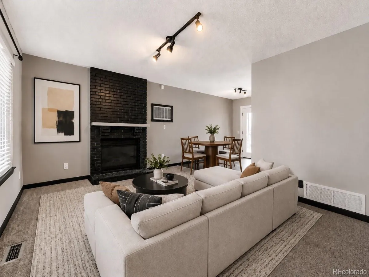 4212 S Laredo Way Aurora CO 80013 MLS #REC2685643 05222026020721 1200 2