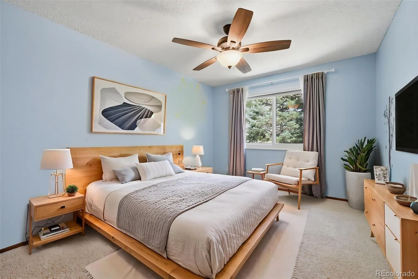 927 Oakwood Drive Castle Rock CO 80104 | MLS #REC2686388 06182026185045 1600 34
