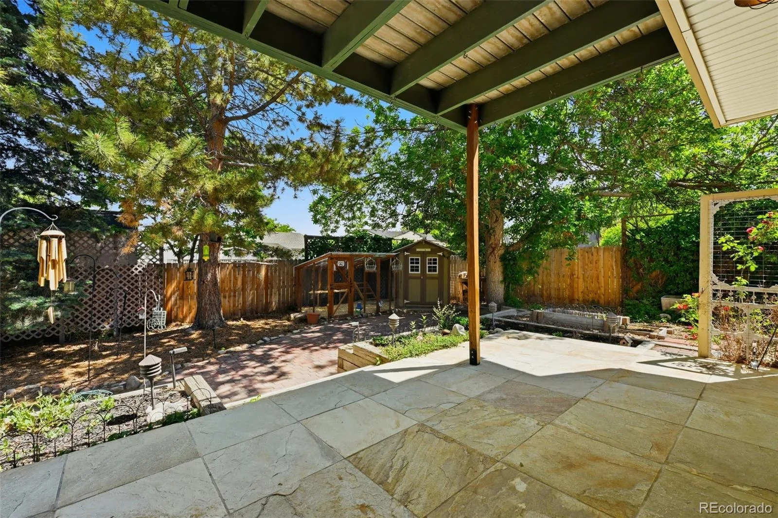 927 Oakwood Drive Castle Rock CO 80104 | MLS #REC2686388 06182026185045 1600 43