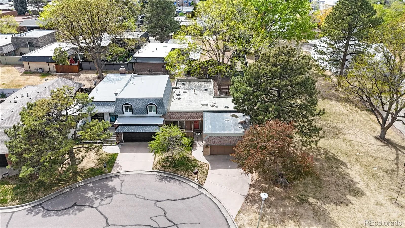 153 S Vance Court Lakewood CO 80226 MLS #REC2687680 05022026055749 1600 29