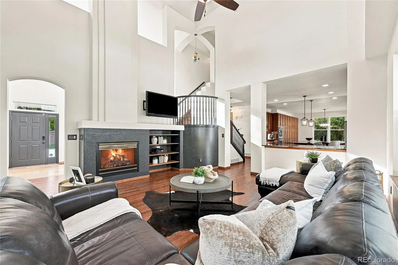 20273 E Maplewood Place Centennial CO 80016 | MLS #REC2689024 08252026005505 1600 15