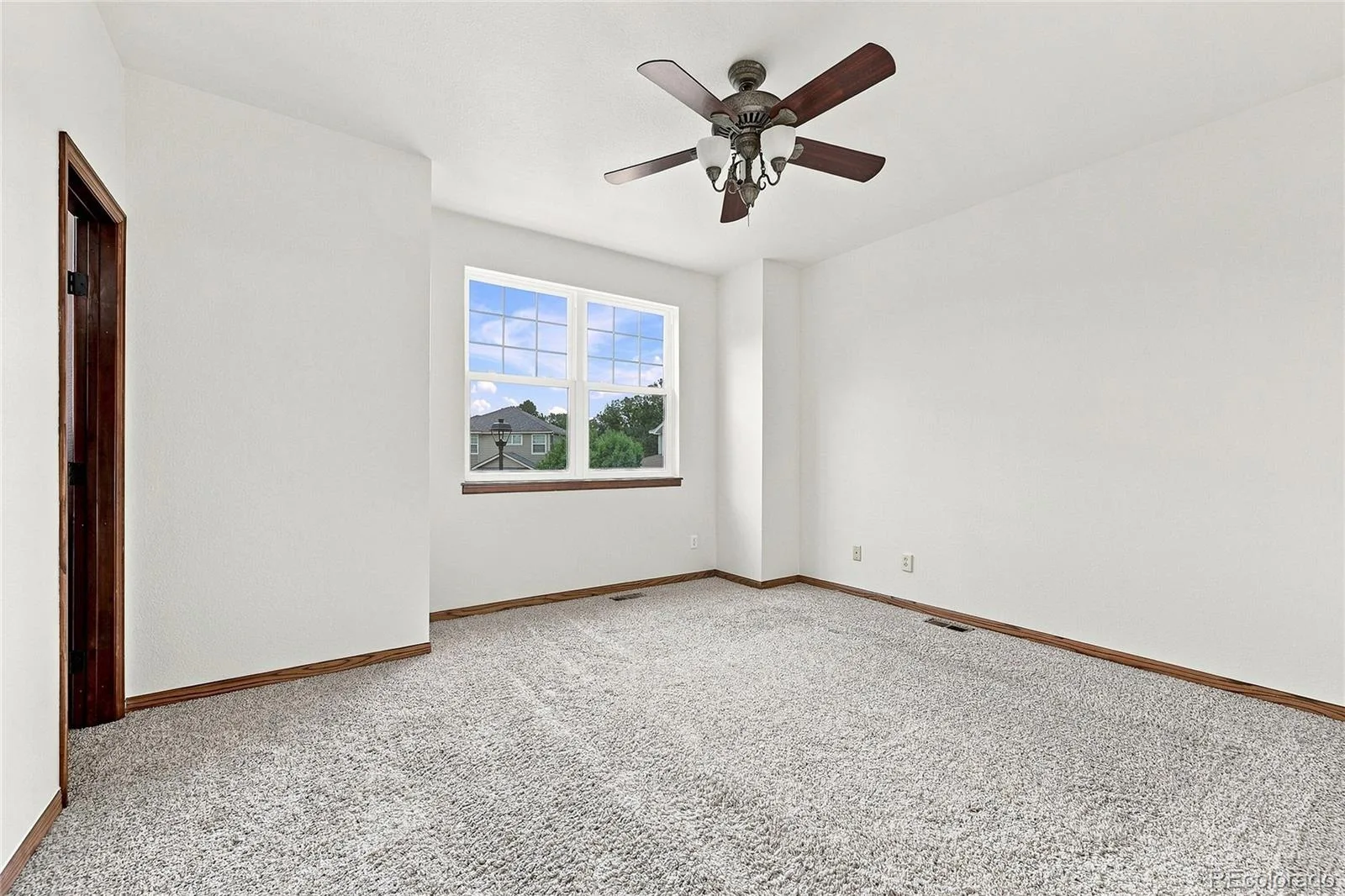 20273 E Maplewood Place Centennial CO 80016 | MLS #REC2689024 08252026005505 1600 24
