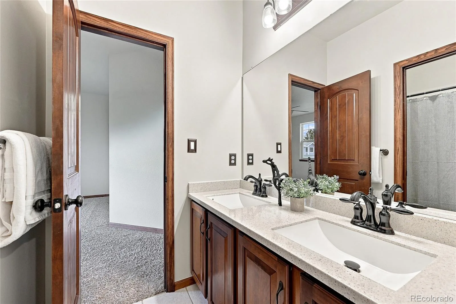 20273 E Maplewood Place Centennial CO 80016 | MLS #REC2689024 08252026005505 1600 25