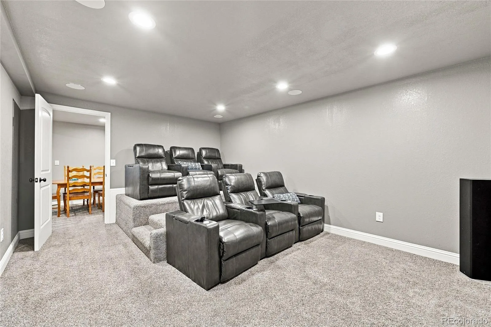 20273 E Maplewood Place Centennial CO 80016 | MLS #REC2689024 08252026005505 1600 33