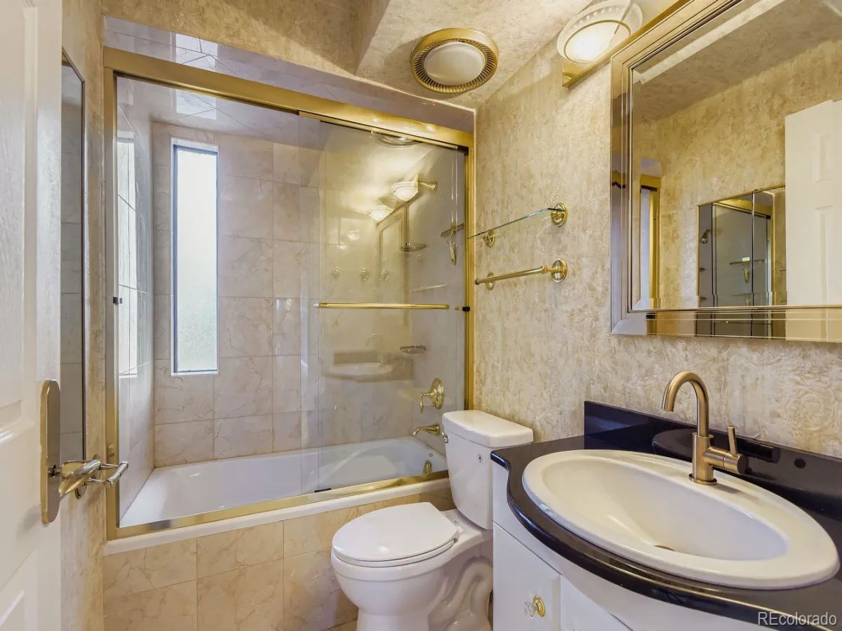 04102026182207 1200 24