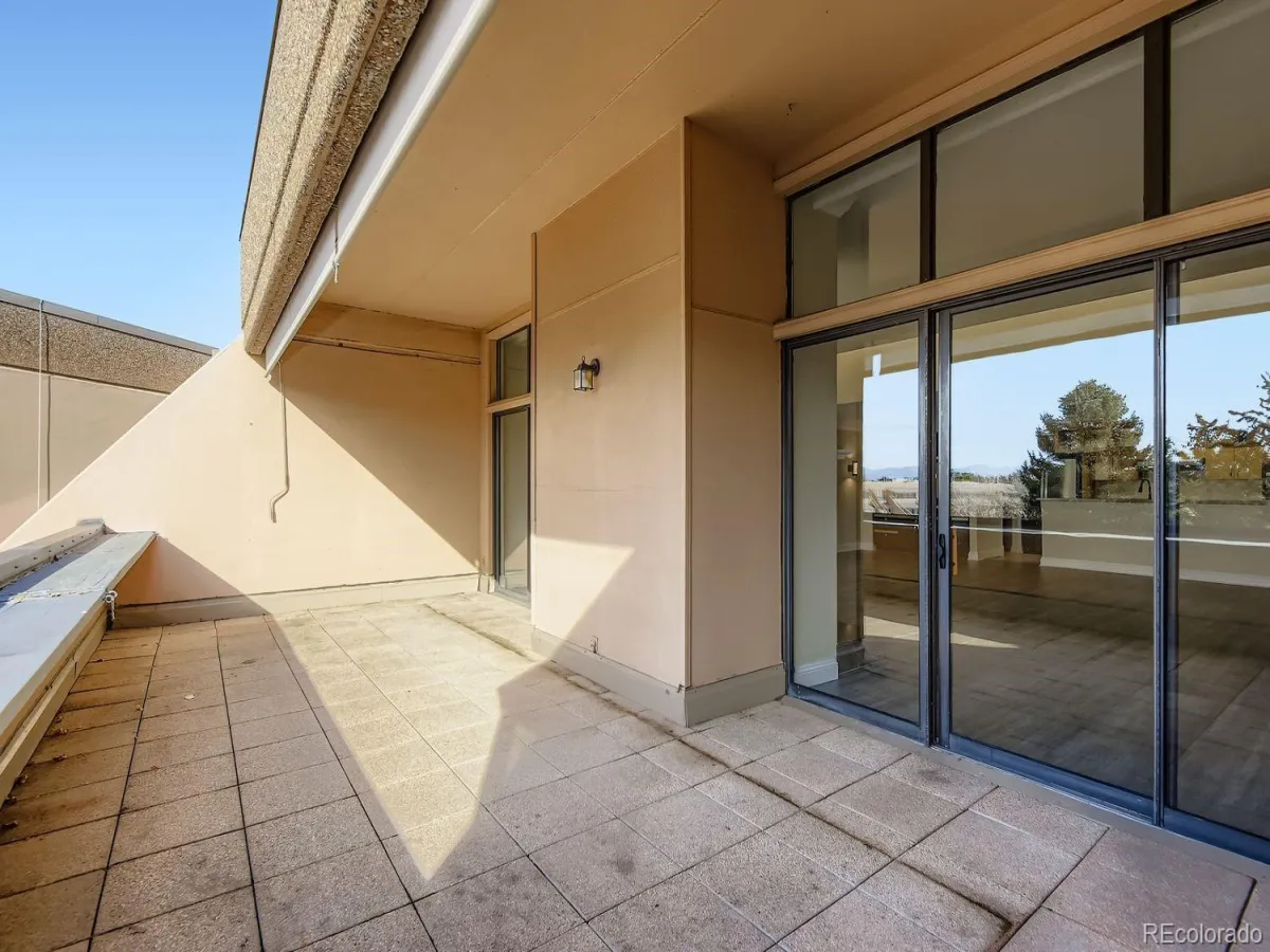 04102026182207 1200 30