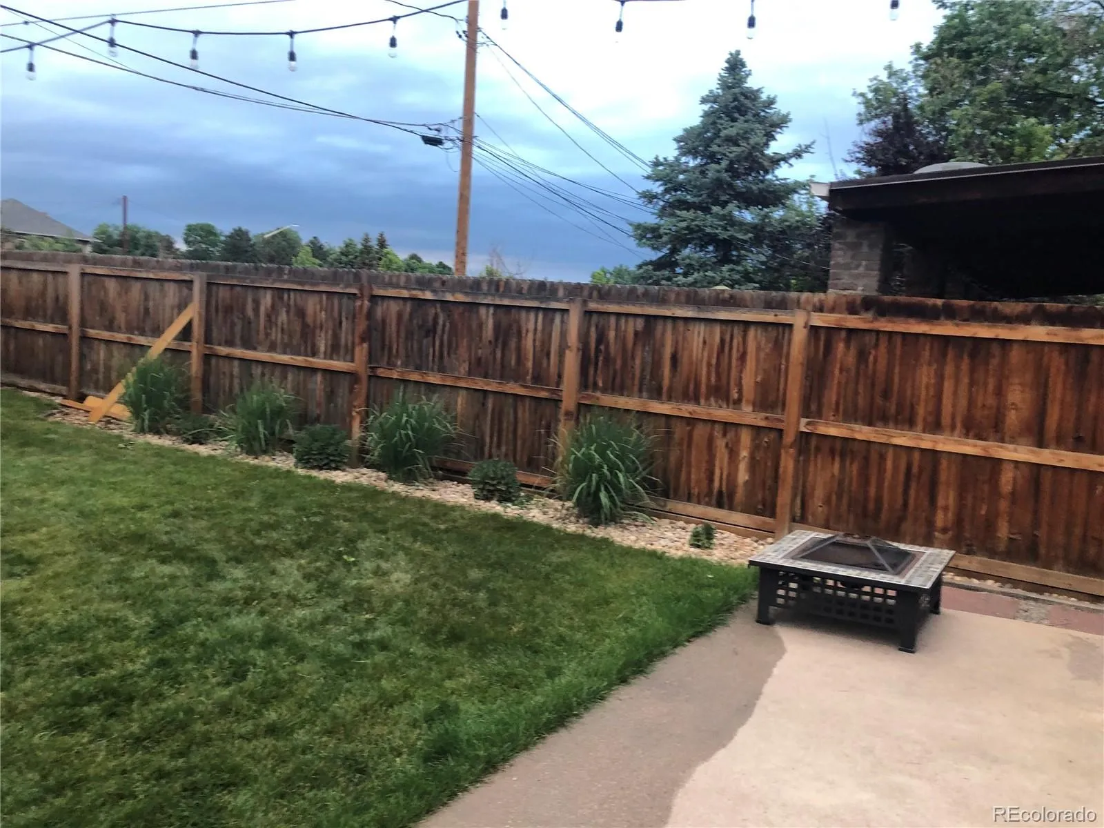 04112026224054 1600 16