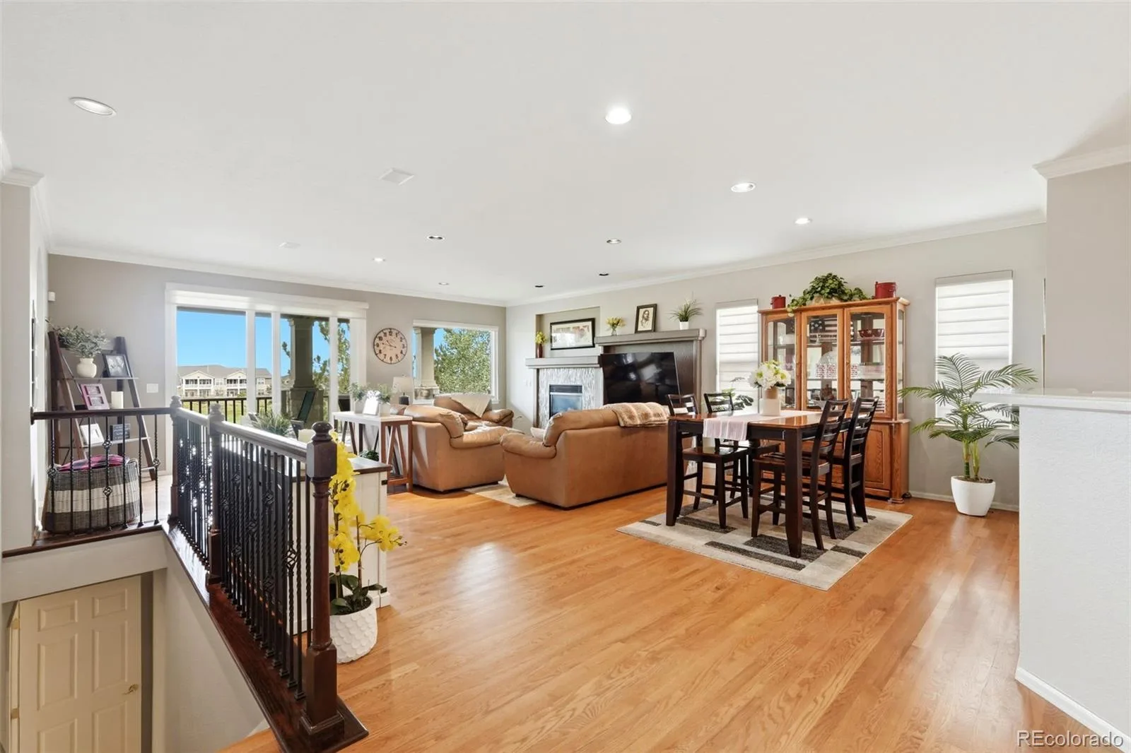 23375 E Moraine Place Aurora CO 80016 | MLS #REC2693644 09222026215446 1600 2