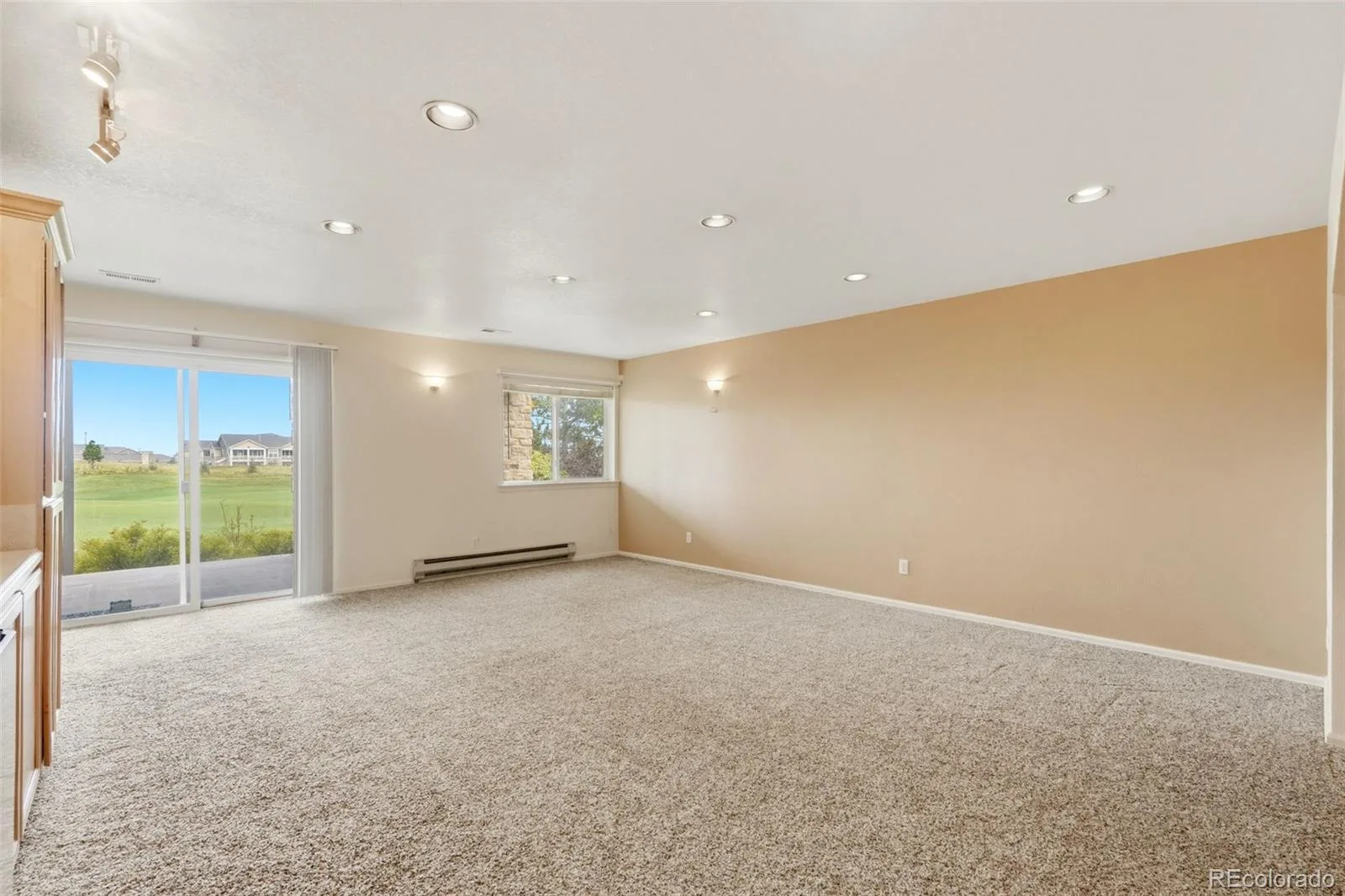23375 E Moraine Place Aurora CO 80016 | MLS #REC2693644 09222026215446 1600 33