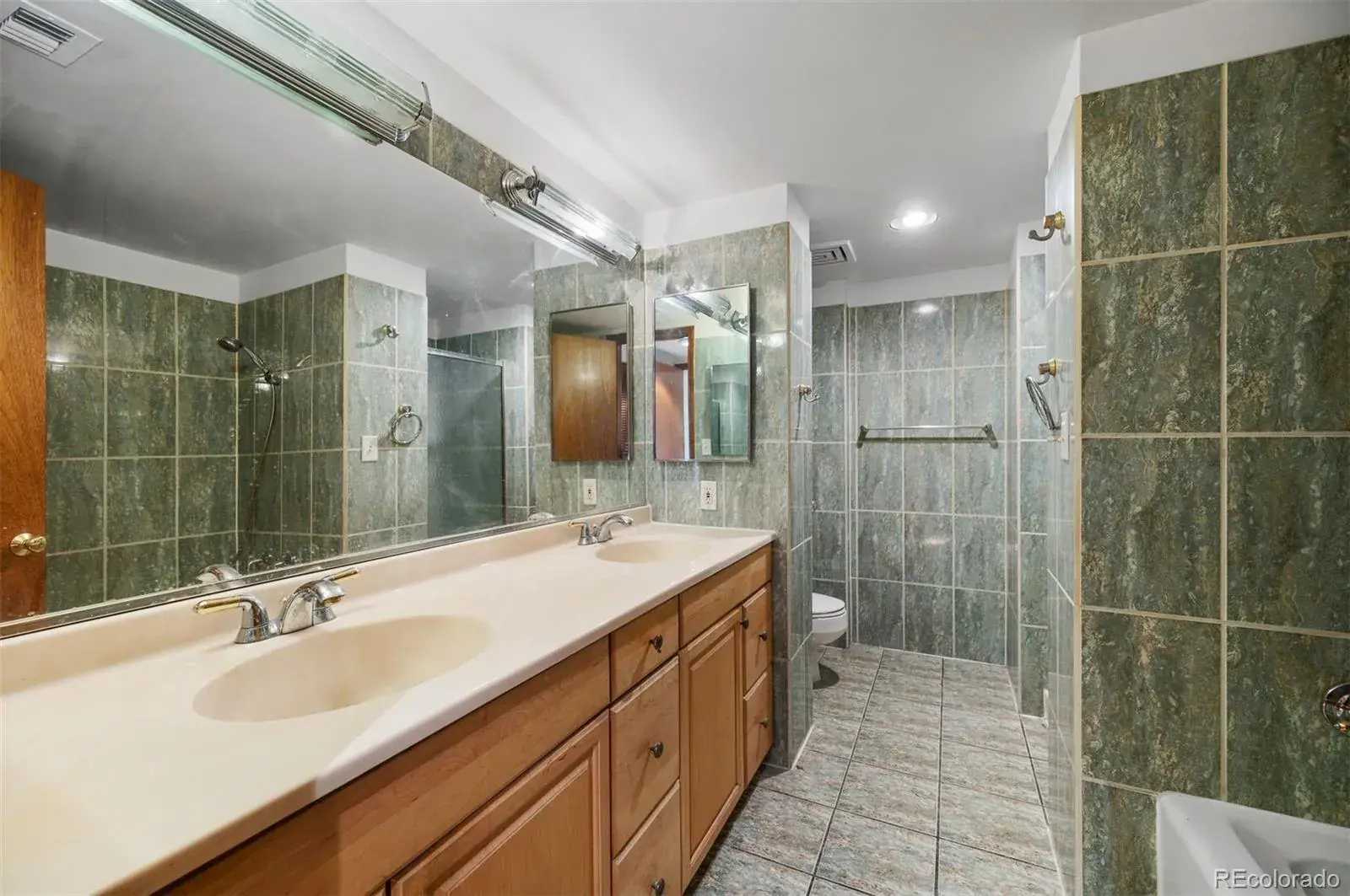 02042026230040 1600 23