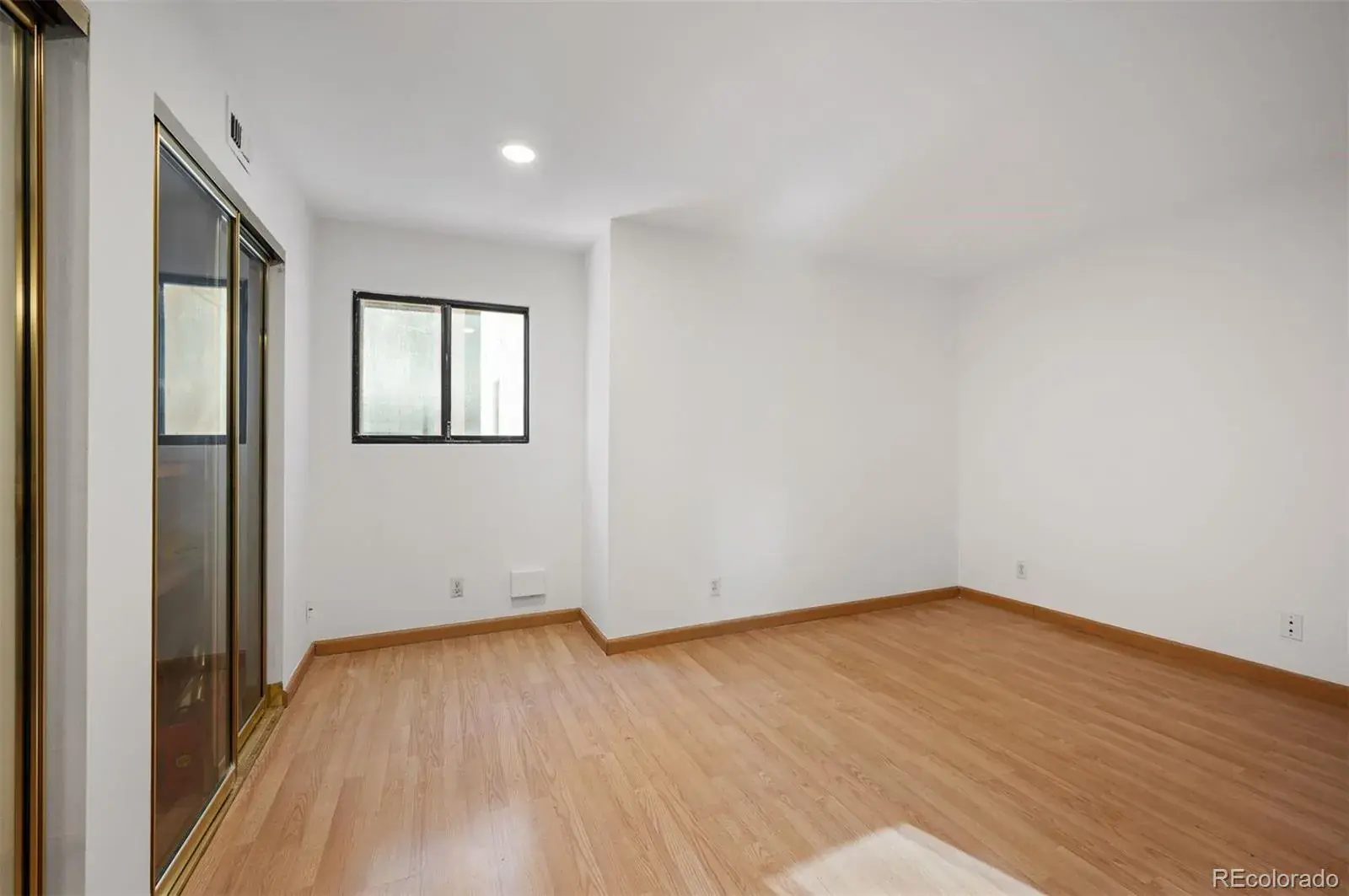 02042026230040 1600 29