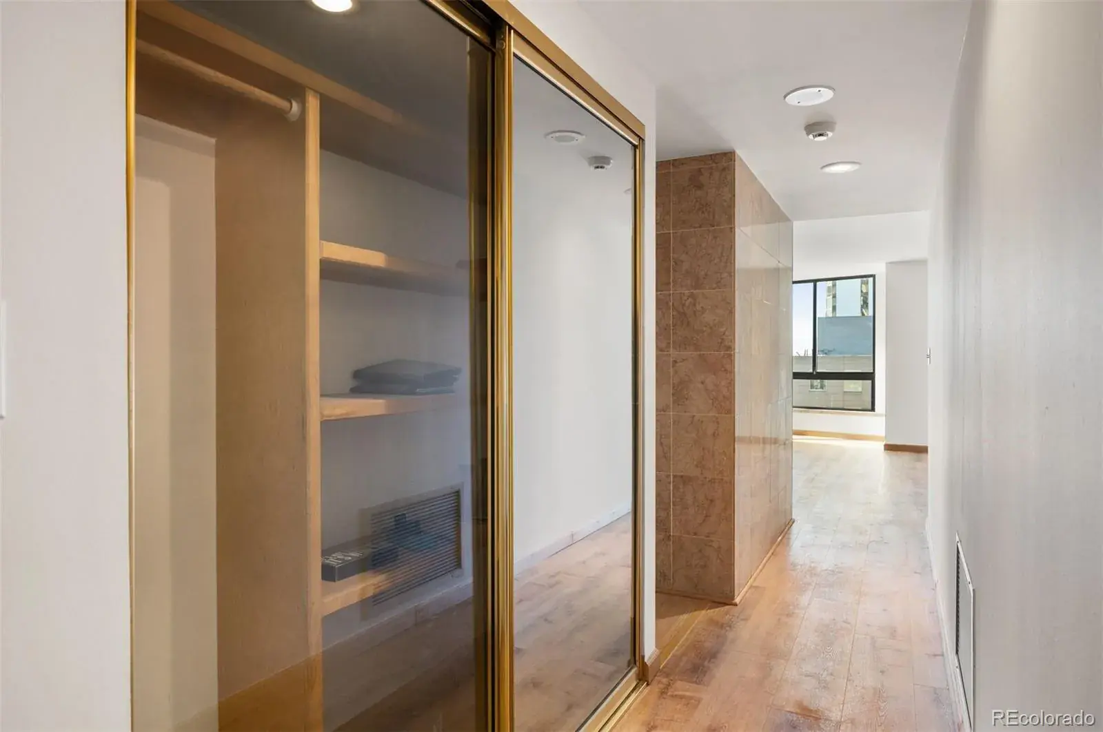 02042026230040 1600 31