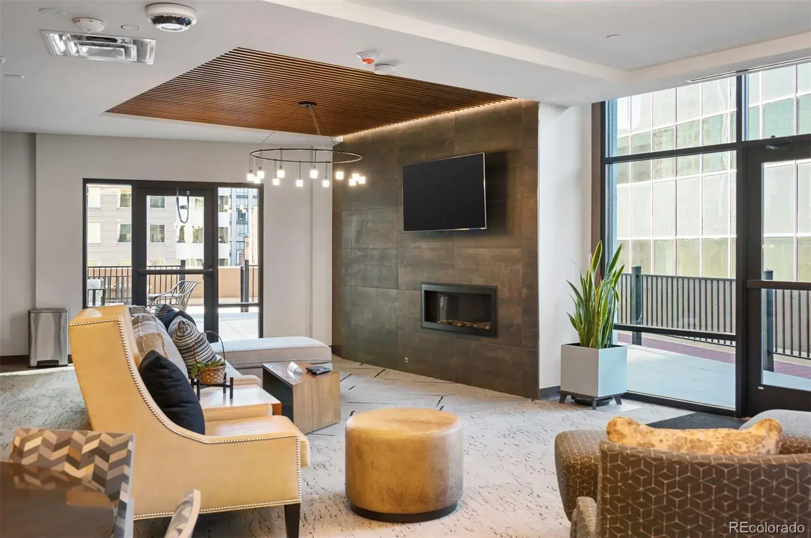 02042026230040 1600 34