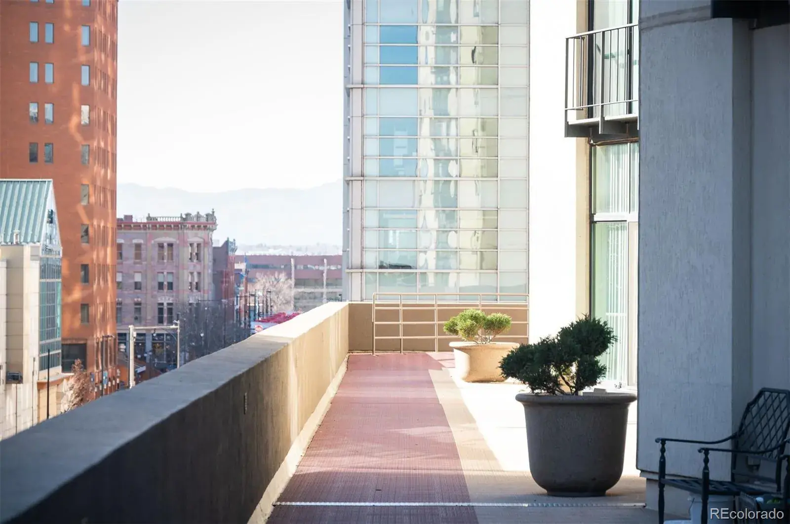 02042026230040 1600 35