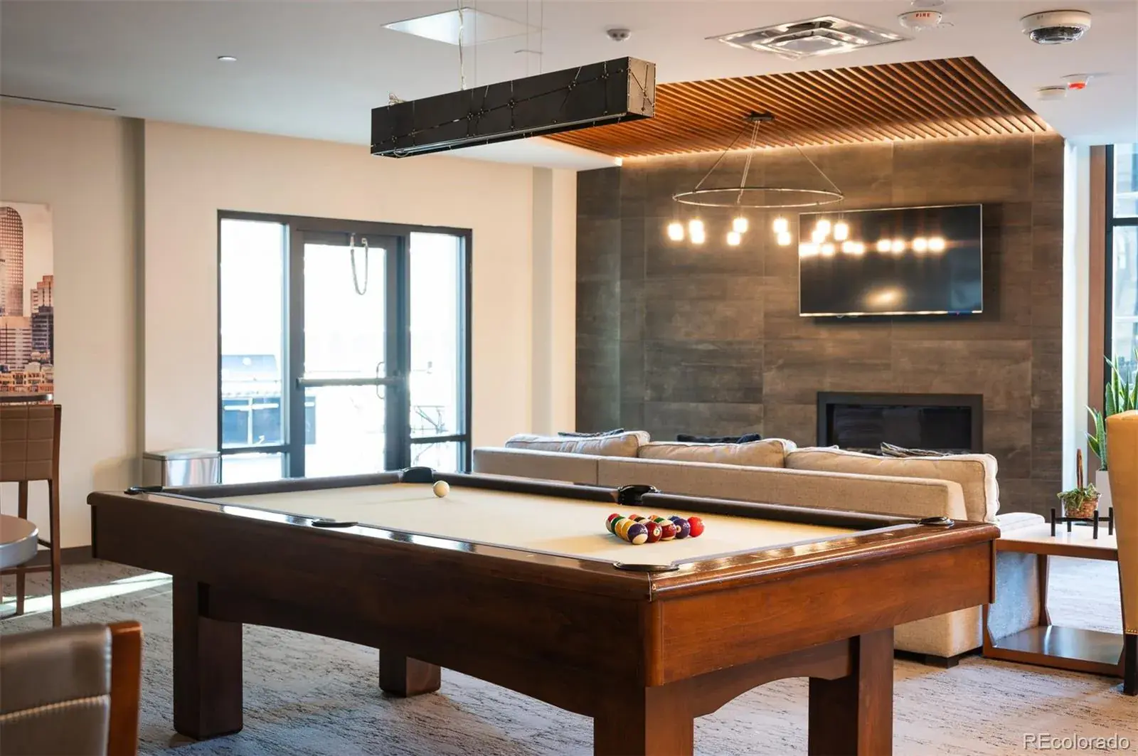 02042026230040 1600 36