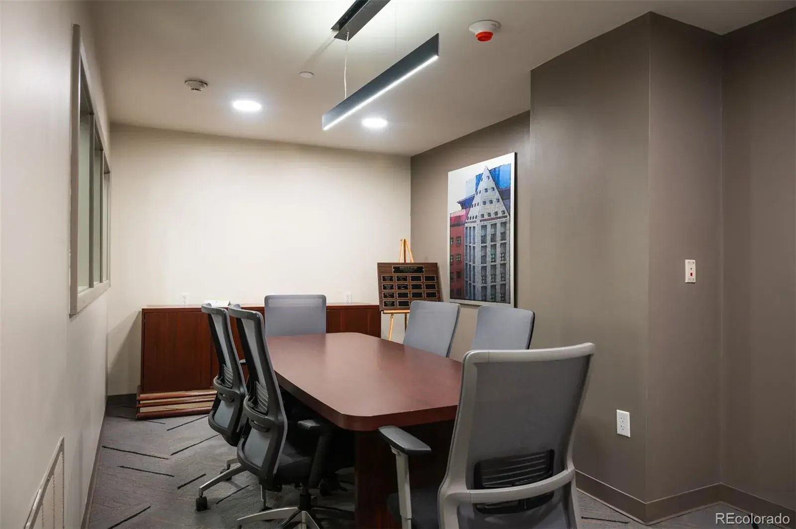 02042026230040 1600 44