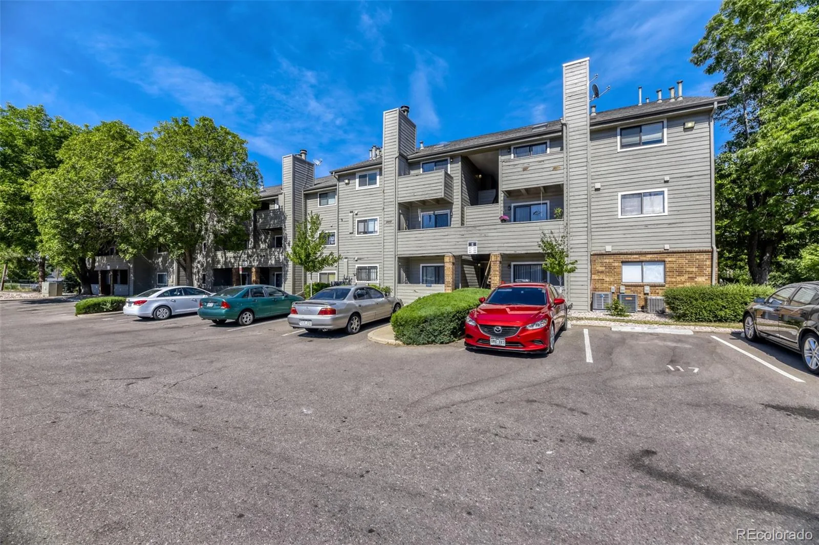 3100 S Federal Boulevard #320 Denver CO 80236 | MLS #REC2695318 07292026221035 1600 1