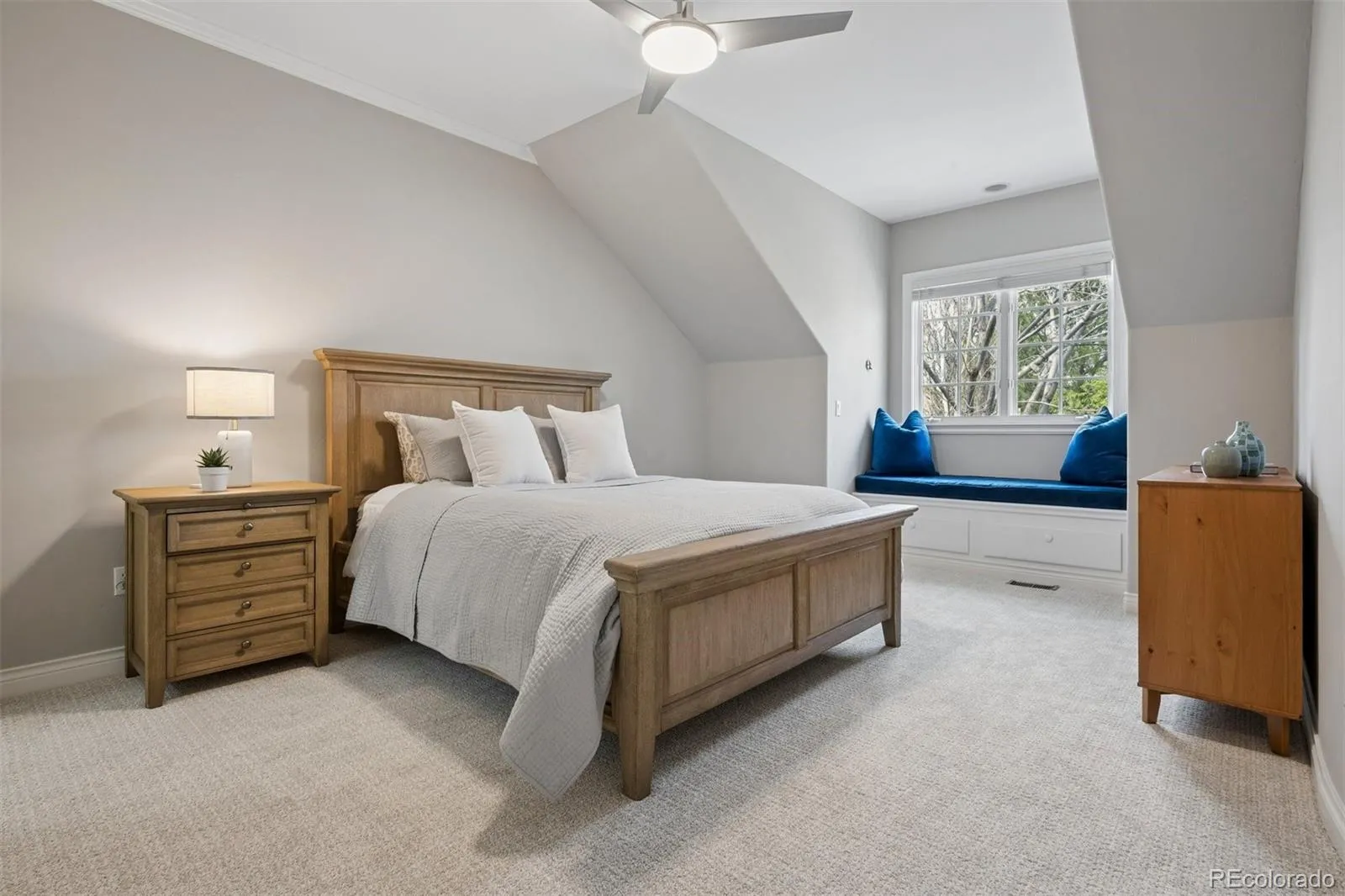 04112026171848 1600 22