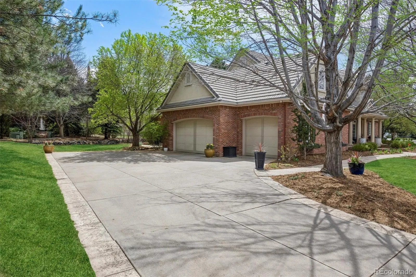 04112026171848 1600 44