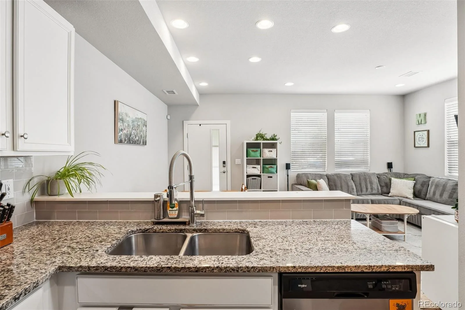 16021 E 47th Place Denver CO 80239 | MLS #REC2702422 08282026144751 1600 11