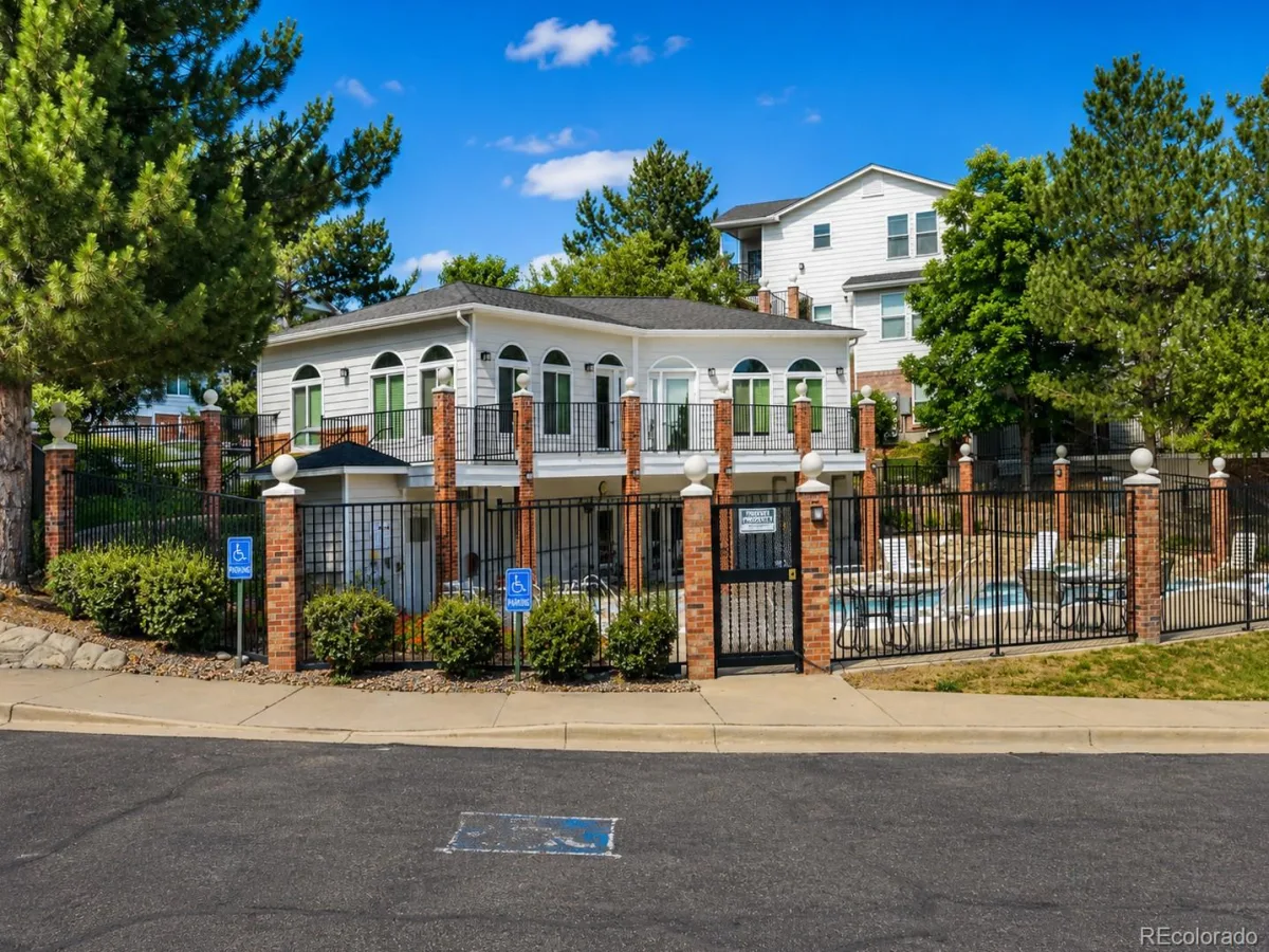 1880 S Cole Street #C8 Lakewood CO 80228 | MLS #REC2703989 07072026225746 1200 22