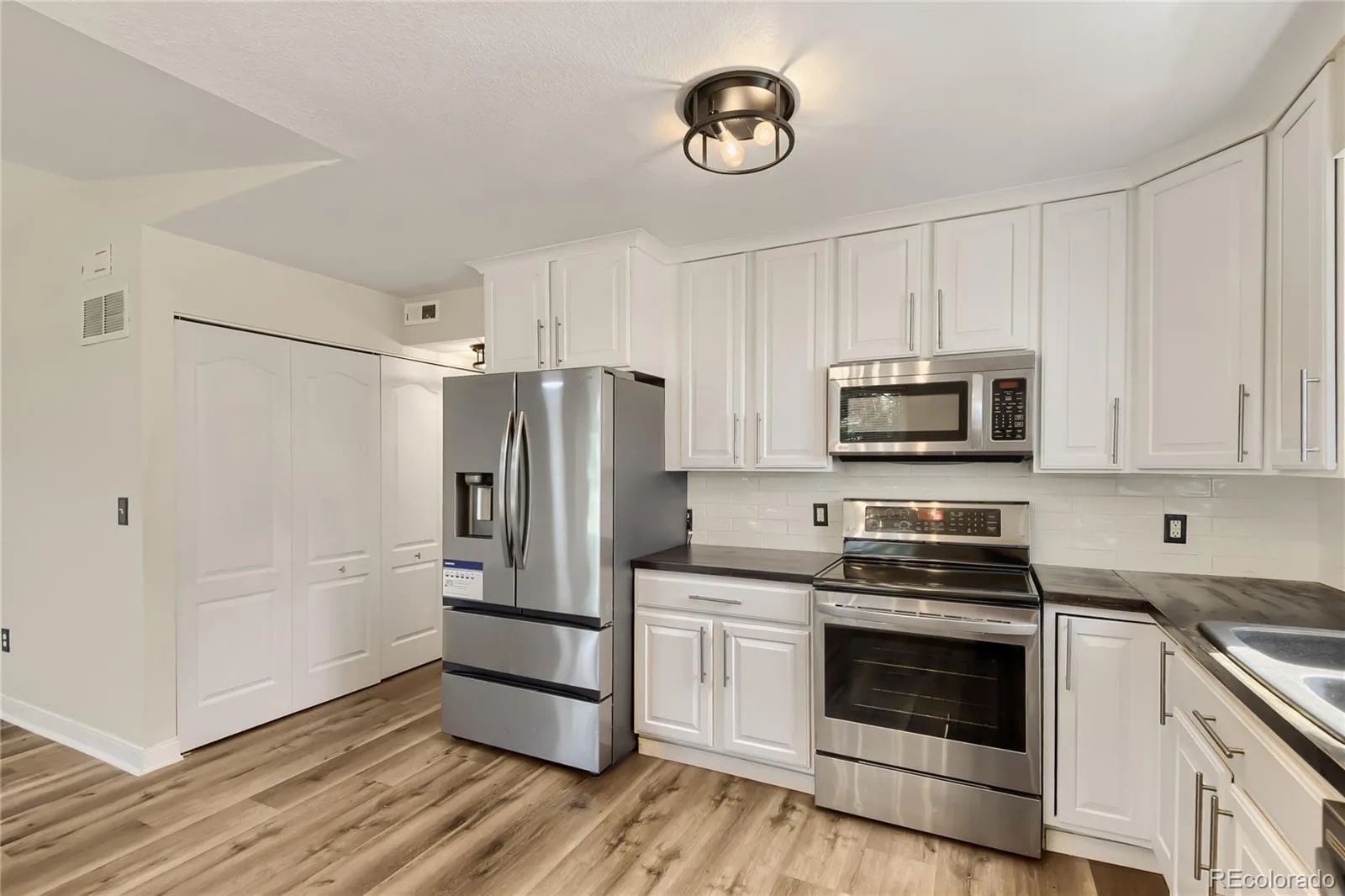 1880 S Cole Street #C8 Lakewood CO 80228 | MLS #REC2703989 07072026225746 1600 6