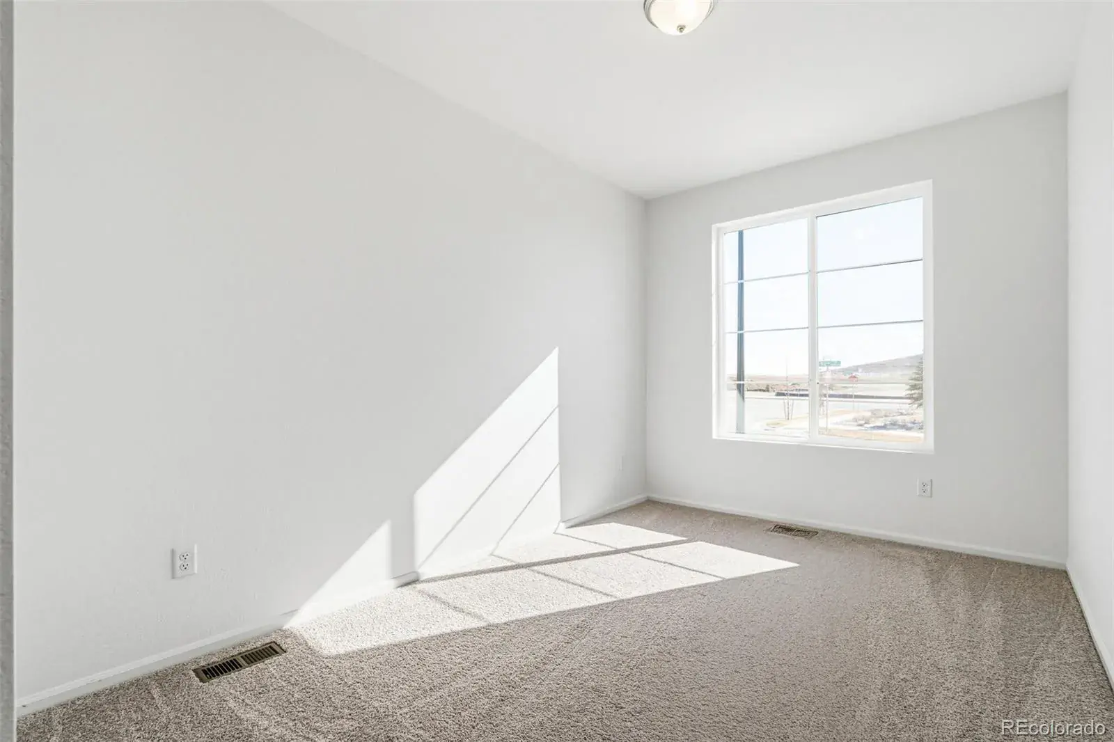 18891 E 92nd Place Commerce City CO 80022 | MLS #REC2704110 02022026190428 1600 24