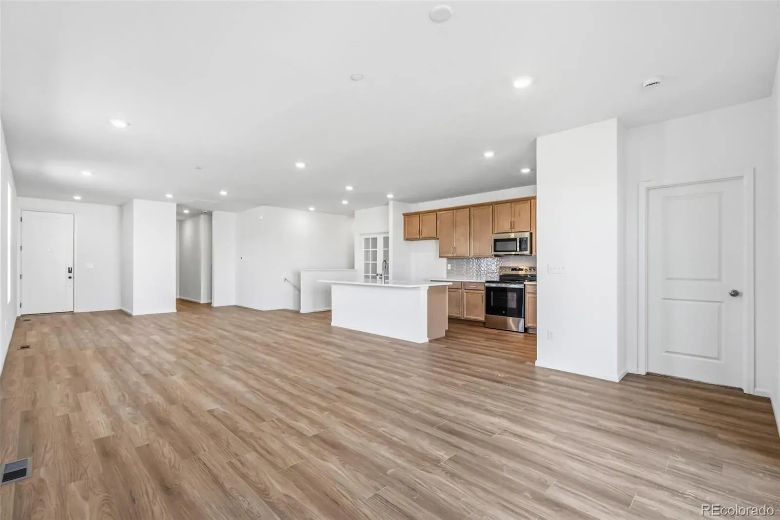 18891 E 92nd Place Commerce City CO 80022 | MLS #REC2704110 02022026190428 1600 8