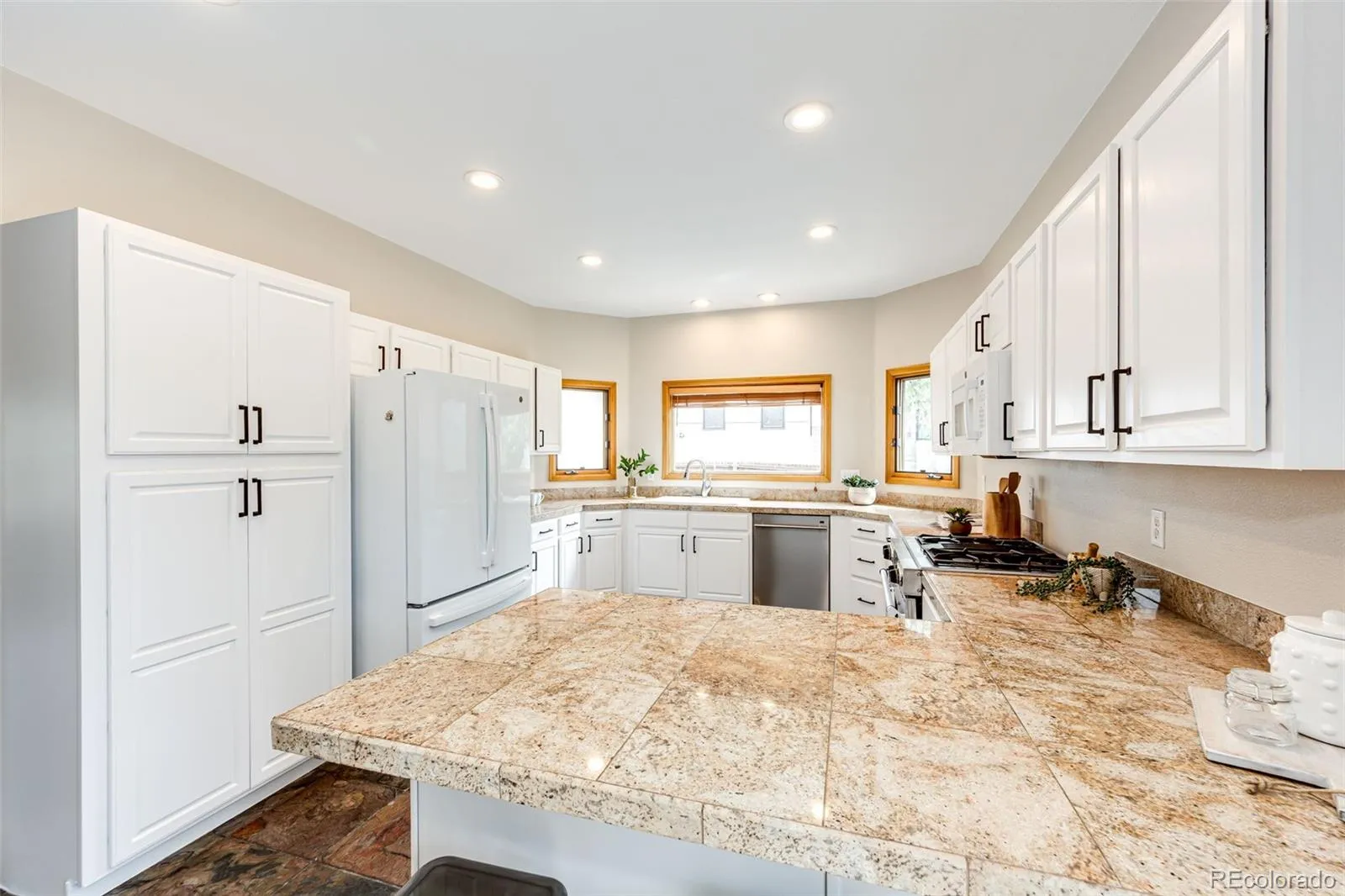 04092026143120 1600 11