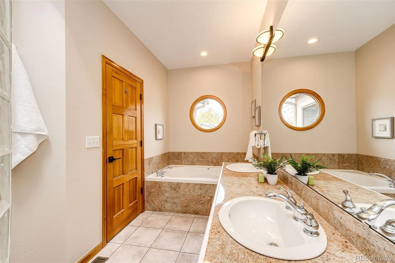 04092026143120 1600 19