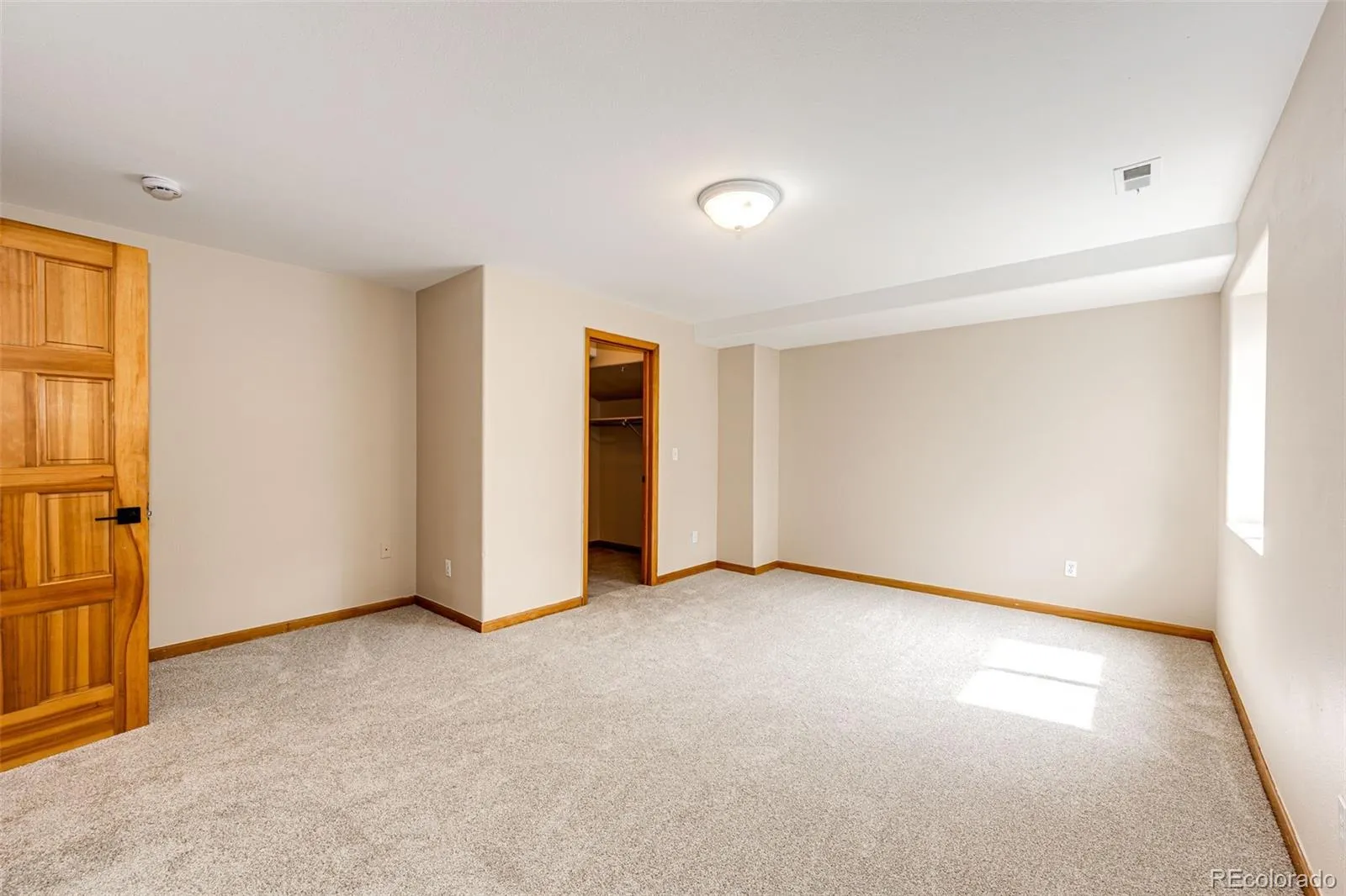 04092026143120 1600 35