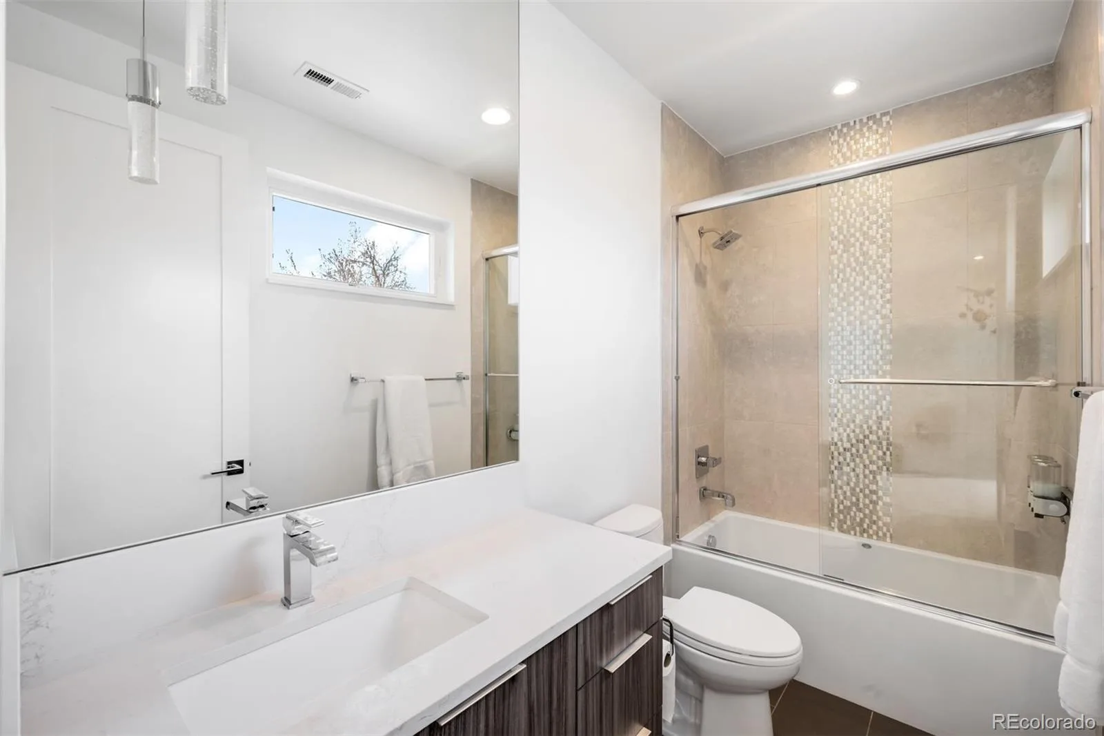3528 E Virginia Avenue Denver CO 80209 MLS #REC2707971 06102026090018 1600 29