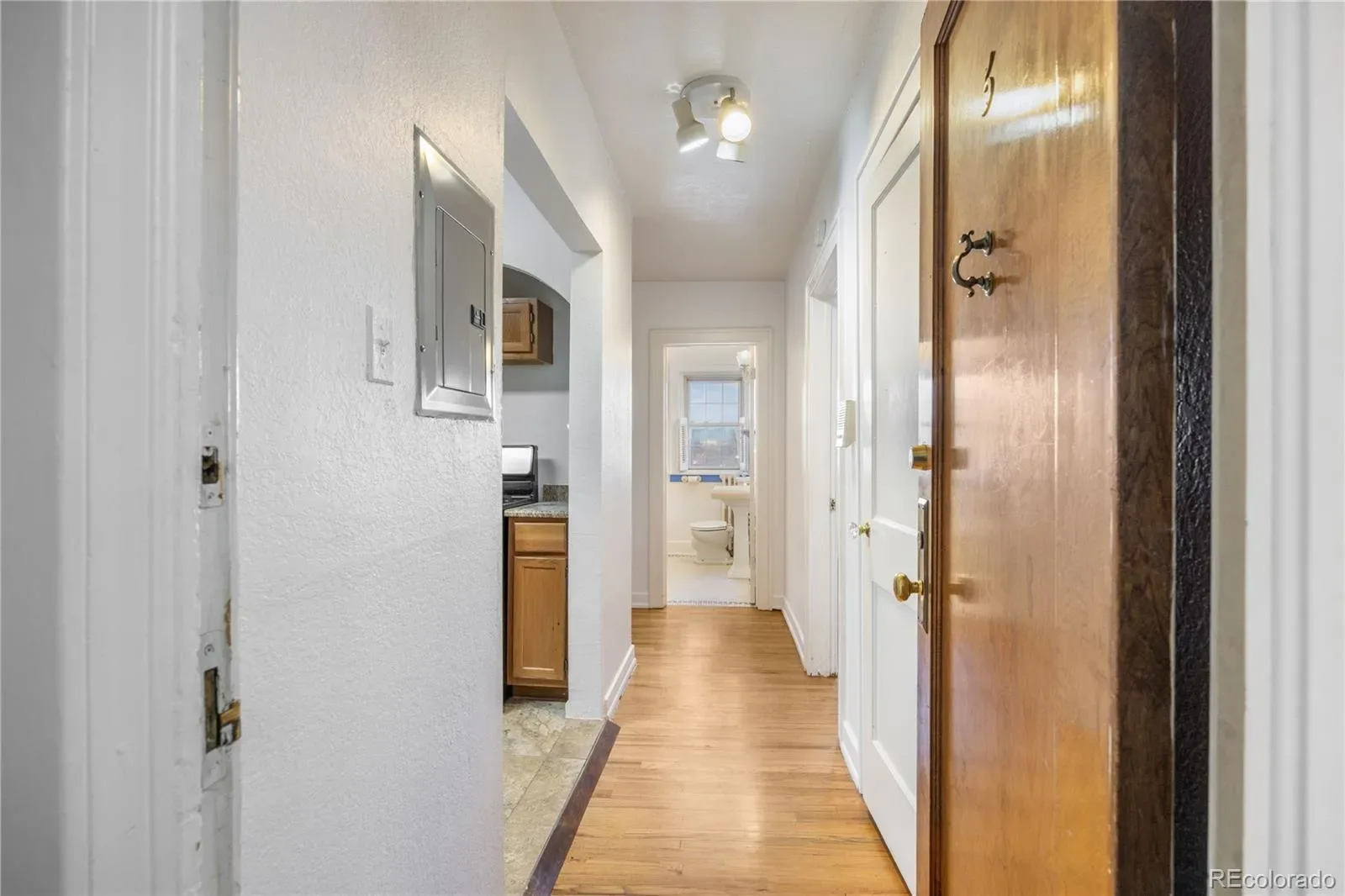 03212026152250 1600 32