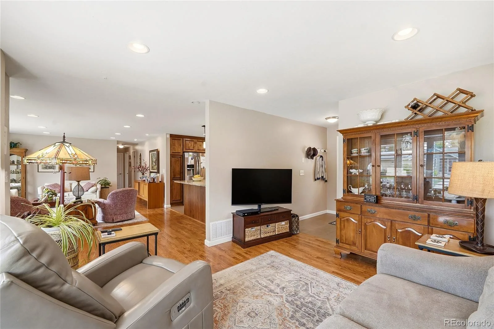 6573 S Steele Street Centennial CO 80121 MLS #REC2709701 05292026154052 1600 11