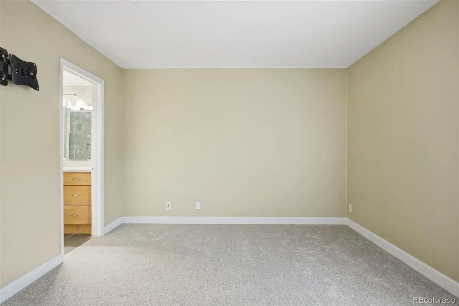 01142026003952 1600 9