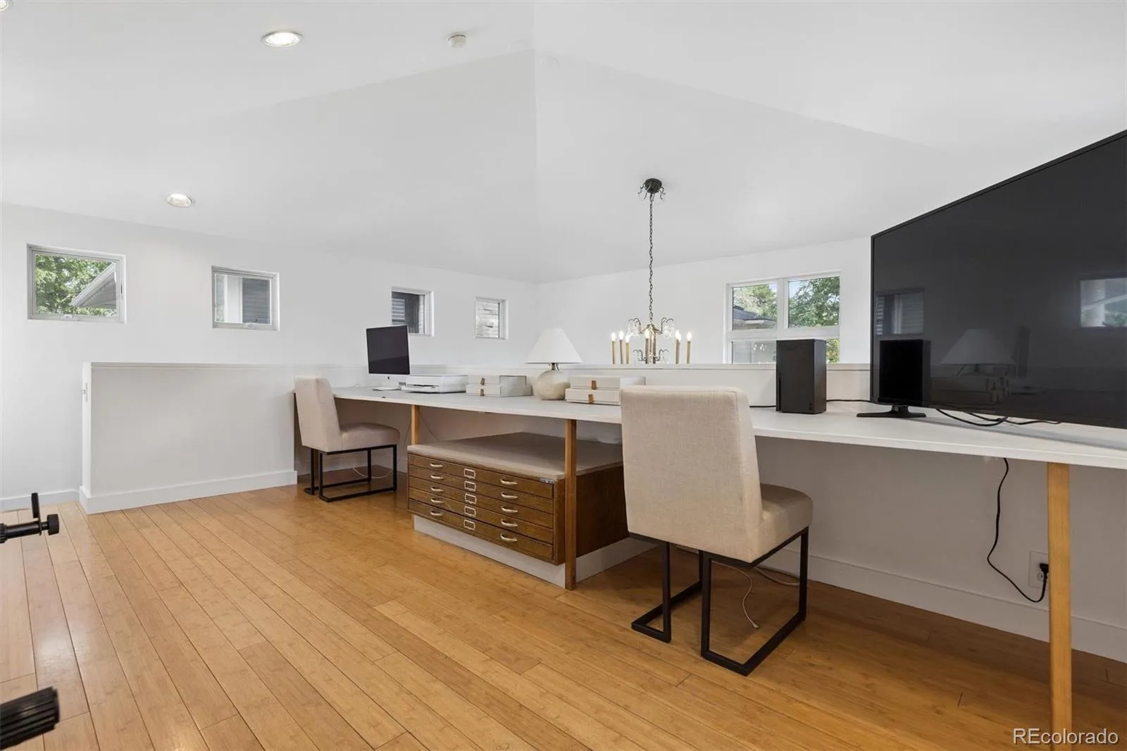 301 S Vine Street Denver CO 80209 | MLS #REC2709974 09242026081556 1600 10