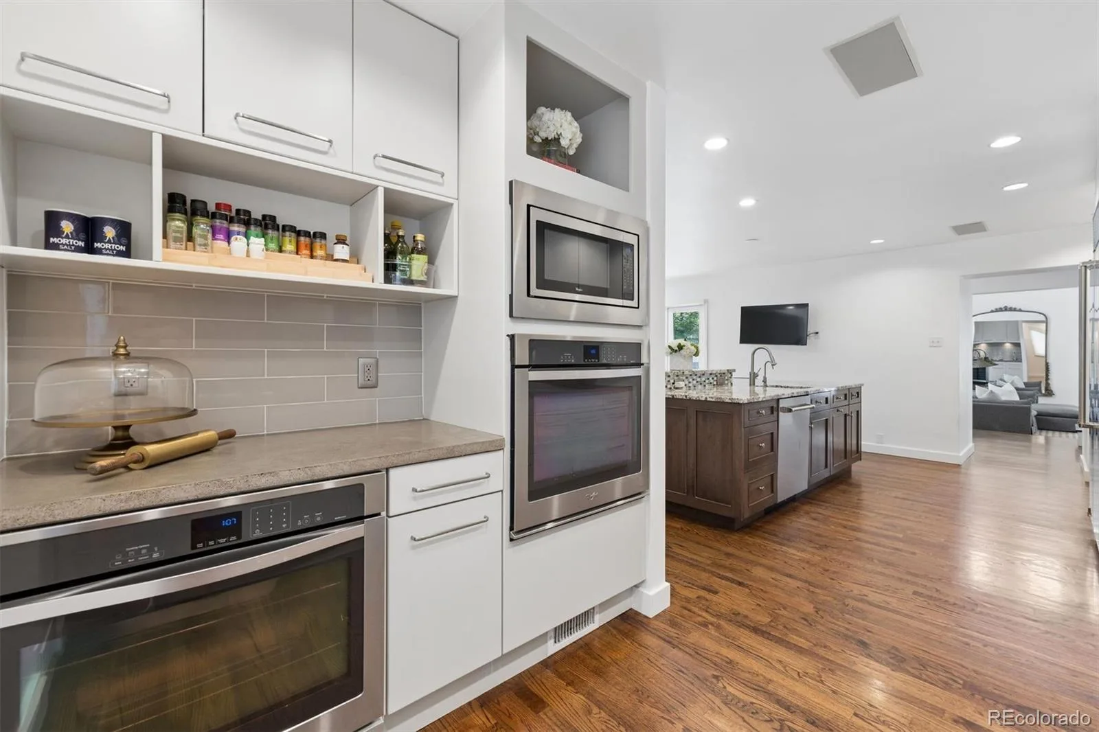 301 S Vine Street Denver CO 80209 | MLS #REC2709974 09242026081556 1600 15