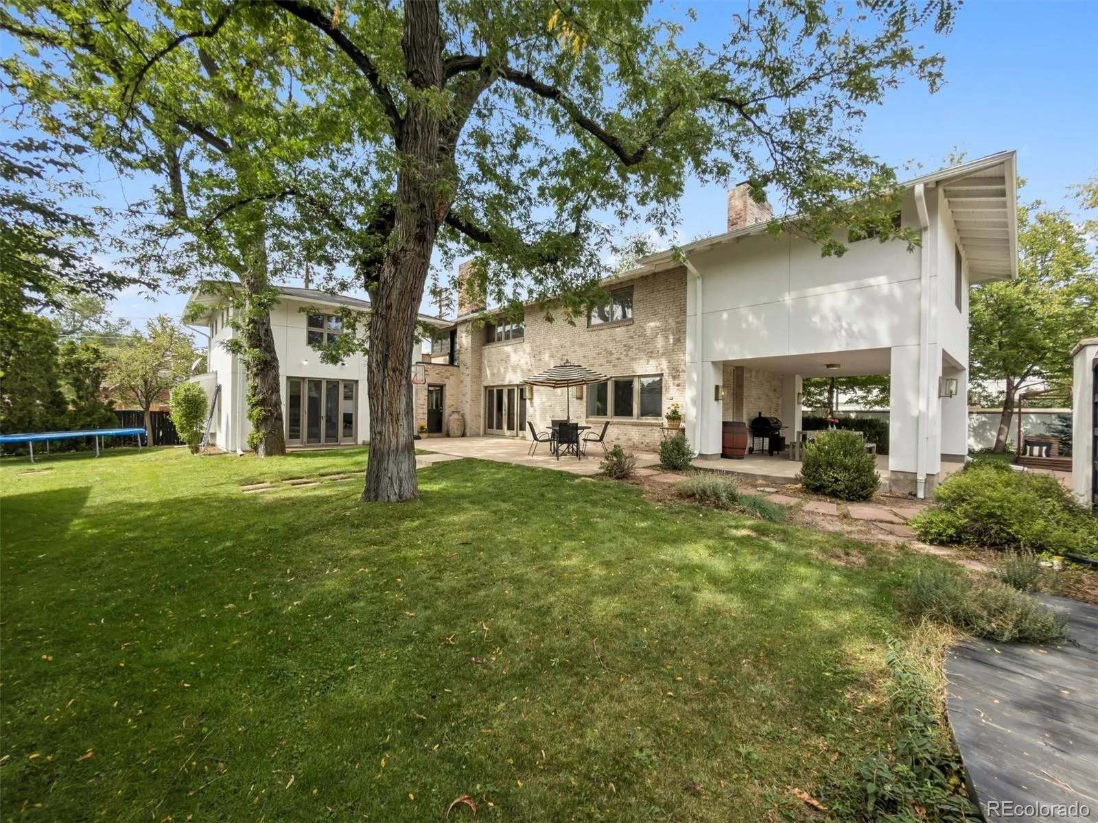 301 S Vine Street Denver CO 80209 | MLS #REC2709974 09242026081556 1600 2