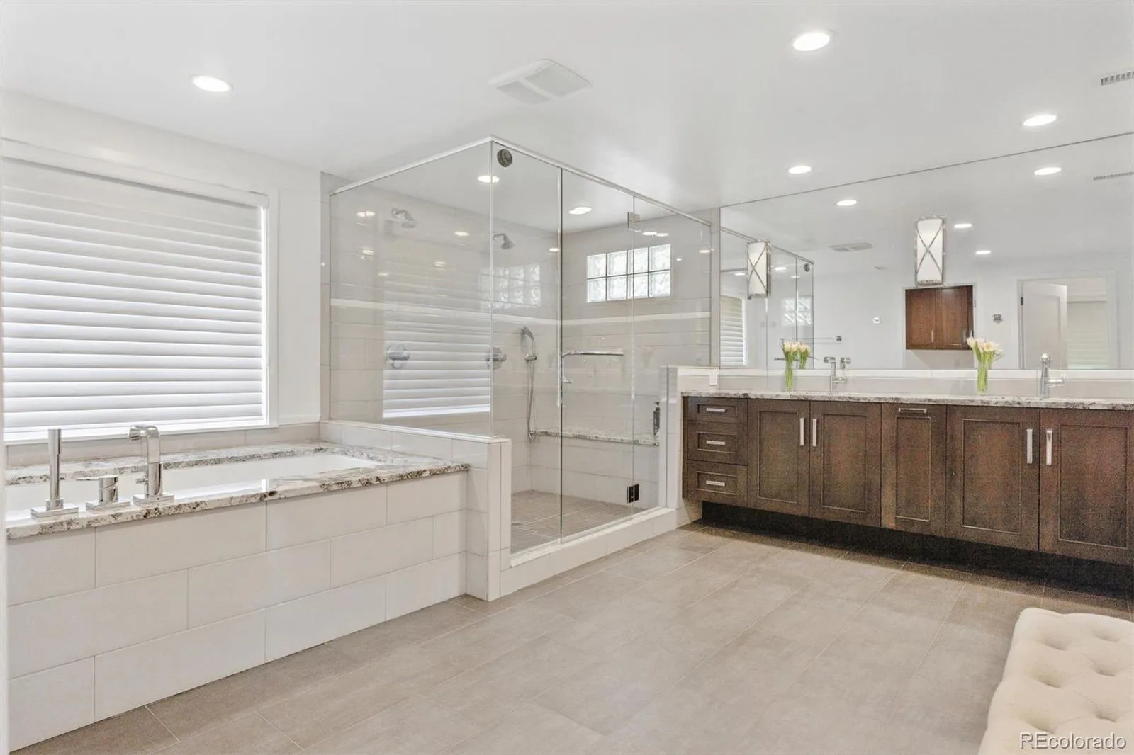 301 S Vine Street Denver CO 80209 | MLS #REC2709974 09242026081556 1600 26