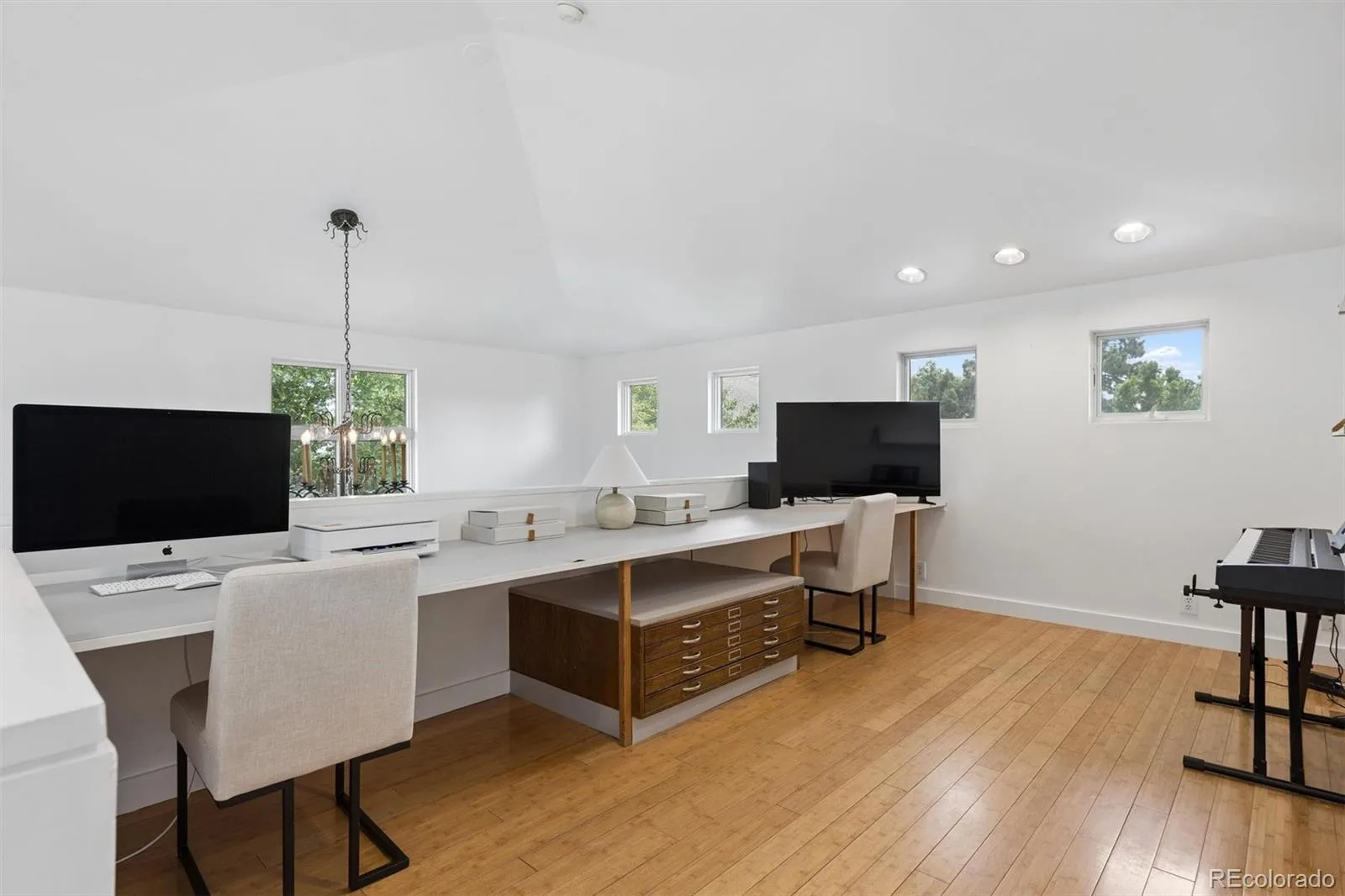 301 S Vine Street Denver CO 80209 | MLS #REC2709974 09242026081556 1600 9